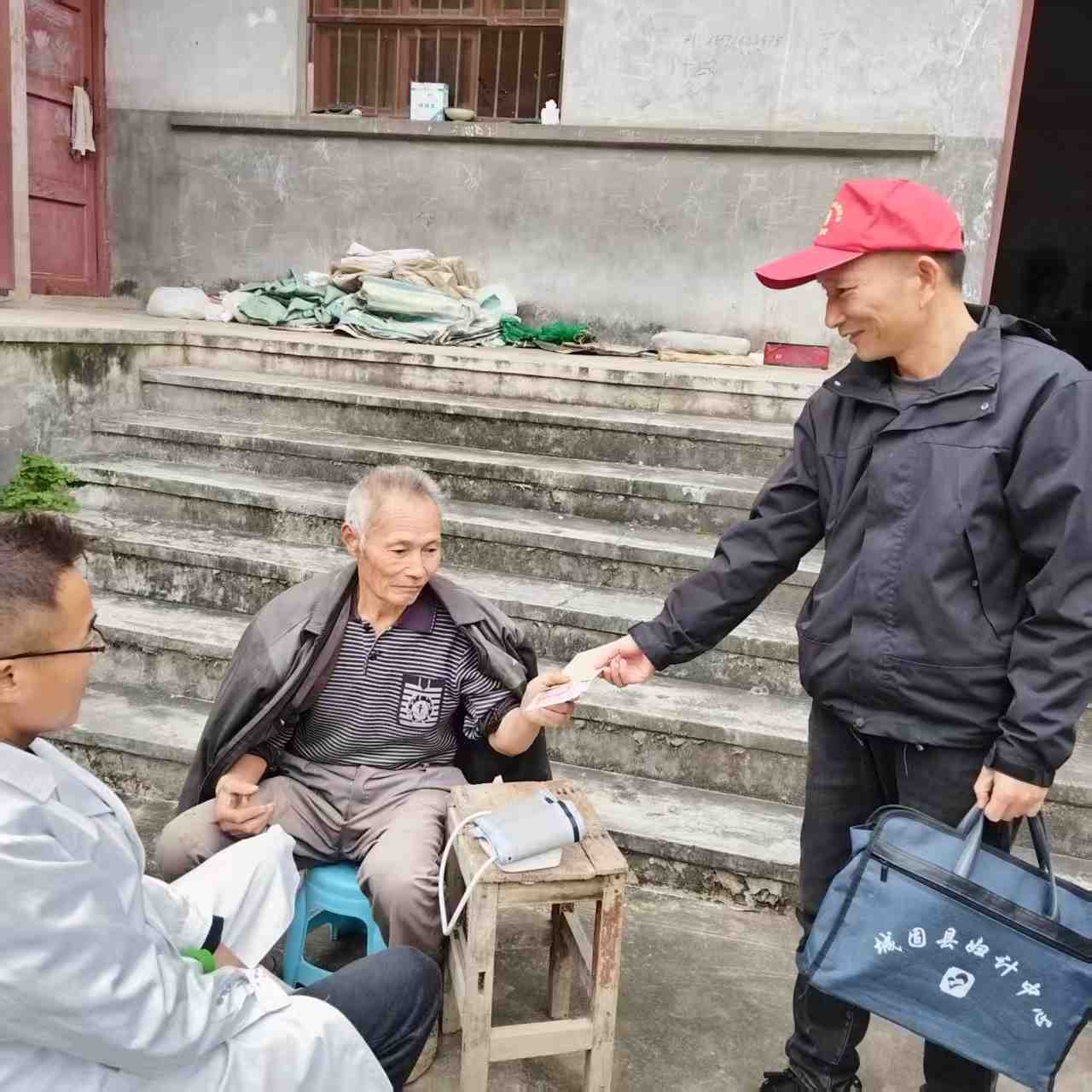 1761818910557067667Copy.jpg 2a9d3c4e5106d4fe3d744144e45fc029.jpg