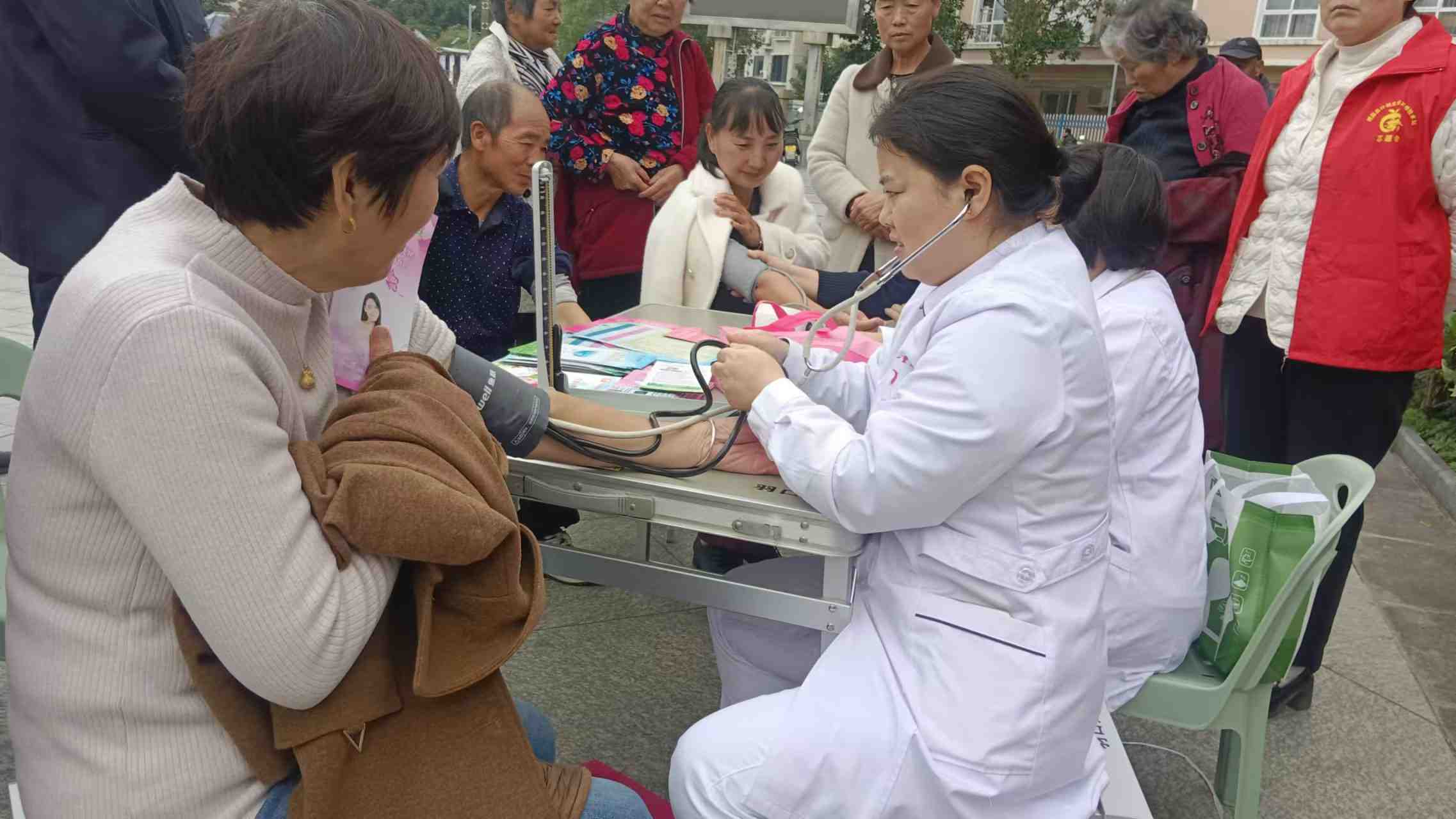 1761897266620007144Copy.jpg 00f3131ead4b7bbc3eb48758b3236e6c.jpg